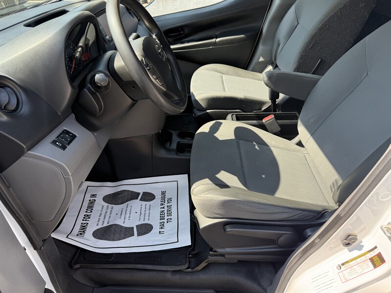 2020 Nissan NV200 S - Photo 5 - Nashville, TN 37210