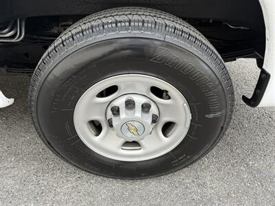 2023 Chevrolet Express LS 2500   - Photo 23 - Nashville, TN 37210