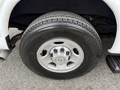 2023 Chevrolet Express LS 2500   - Photo 16 - Nashville, TN 37210