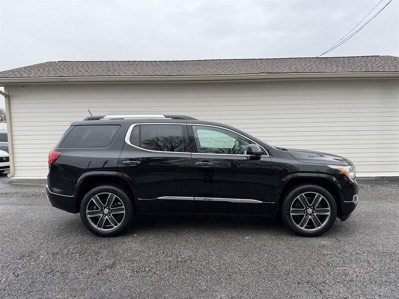 2018 GMC Acadia Denali  