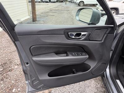 2020 Volvo XC60 T5 Momentum   - Photo 15 - Nashville, TN 37210