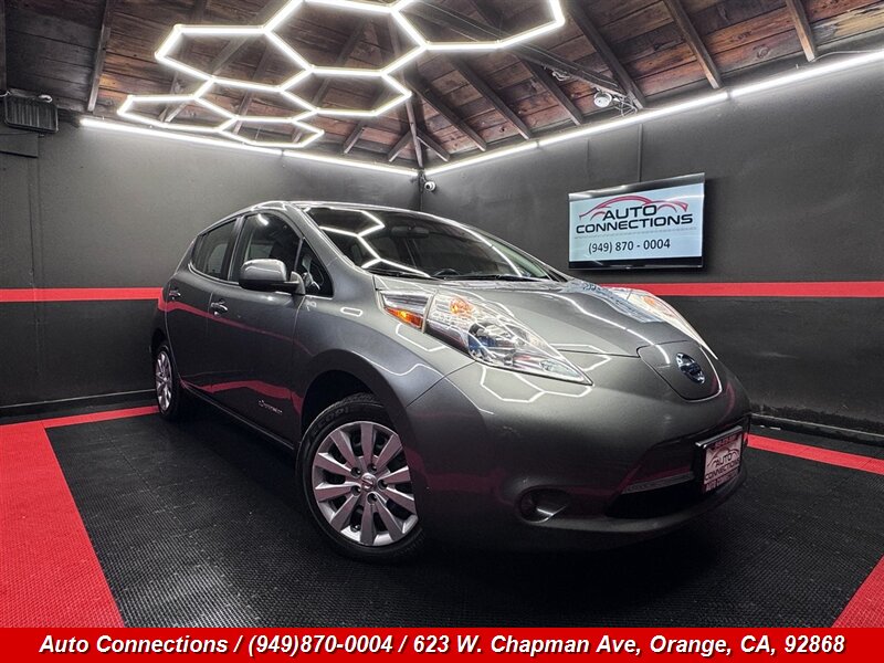 2014 Nissan LEAF S  