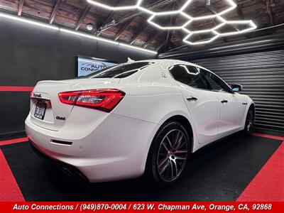 2019 Maserati Ghibli   - Photo 3 - Orange, CA 92868