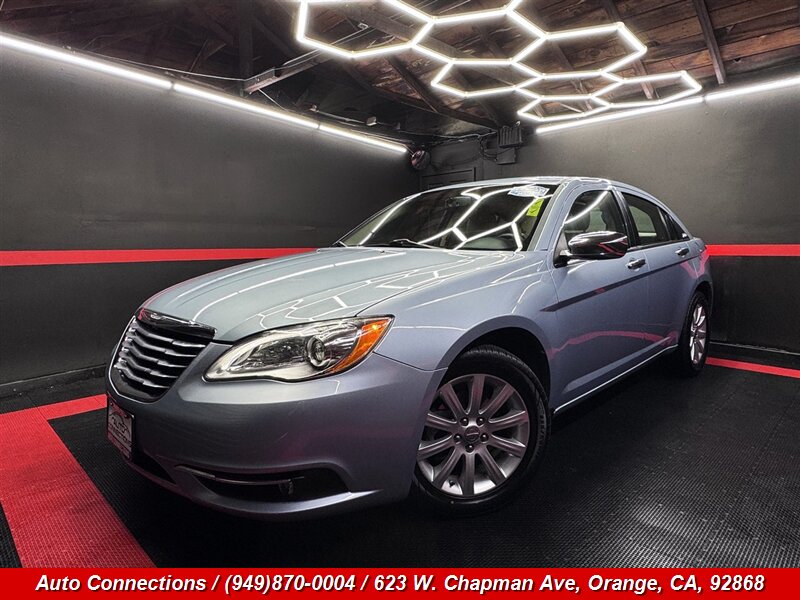 2013 Chrysler 200 Limited  