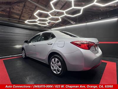 2019 Toyota Corolla LE   - Photo 4 - Orange, CA 92868