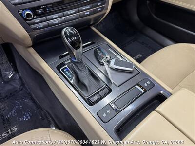 2015 Hyundai Genesis 3.8L - Photo 14 - Orange, CA 92868