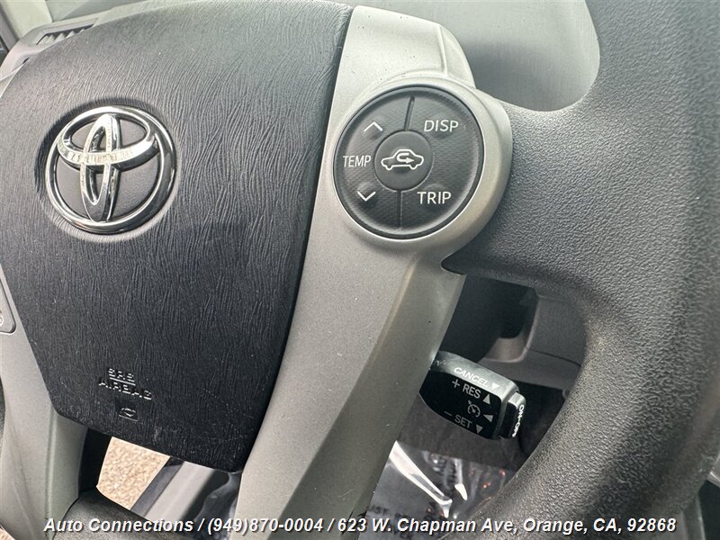 2012 Toyota Prius v Two photo