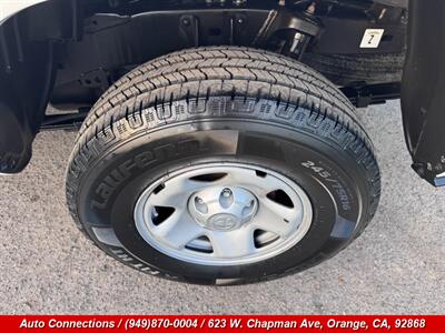 2017 Toyota Tacoma SR5 - Photo 31 - Orange, CA 92868
