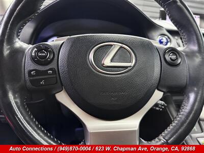 2015 Lexus CT 200h   - Photo 13 - Orange, CA 92868
