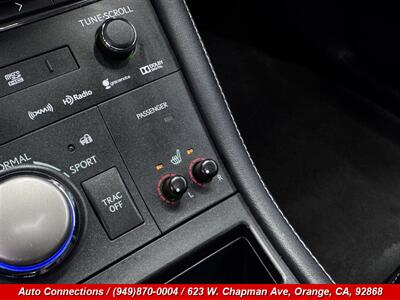 2015 Lexus CT 200h   - Photo 17 - Orange, CA 92868