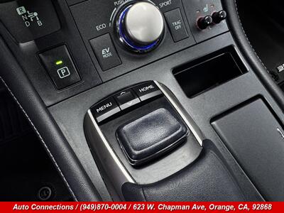 2015 Lexus CT 200h   - Photo 15 - Orange, CA 92868