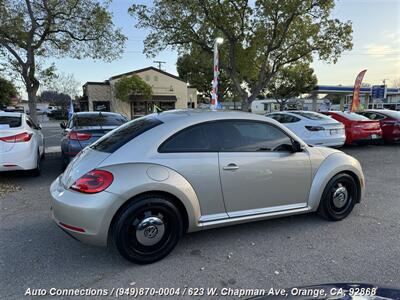 2012 Volkswagen Beetle-Classic 2.5L PZEV   - Photo 3 - Orange, CA 92868