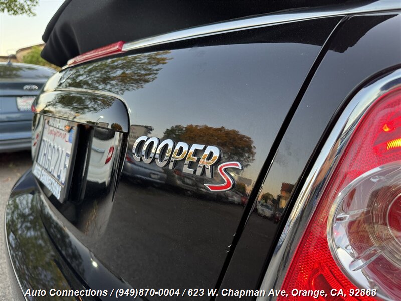 2015 MINI Convertible Cooper S photo