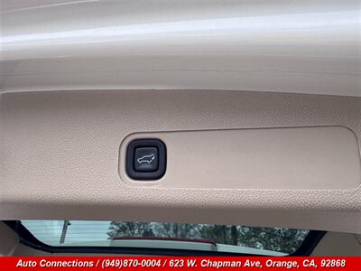 2010 Chevrolet Suburban LTZ   - Photo 32 - Orange, CA 92868