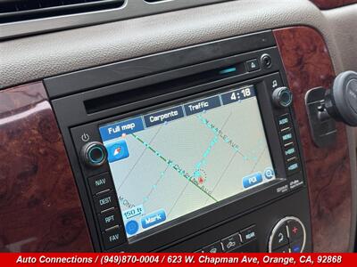 2010 Chevrolet Suburban LTZ   - Photo 15 - Orange, CA 92868