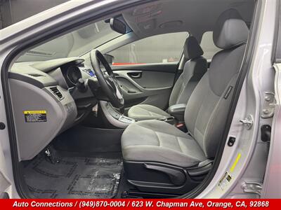 2012 Hyundai ELANTRA GLS   - Photo 6 - Orange, CA 92868