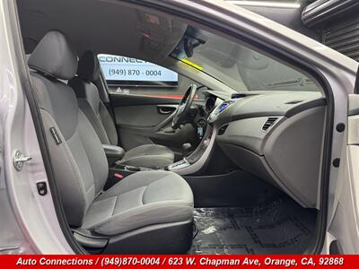 2012 Hyundai ELANTRA GLS   - Photo 7 - Orange, CA 92868