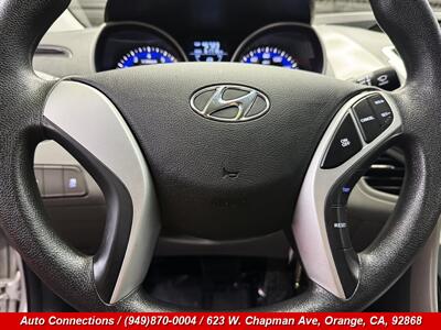 2012 Hyundai ELANTRA GLS   - Photo 13 - Orange, CA 92868