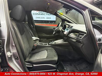 2018 Nissan LEAF SV - Photo 7 - Orange, CA 92868