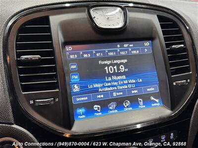 2012 Chrysler 300 Series S V6   - Photo 16 - Orange, CA 92868