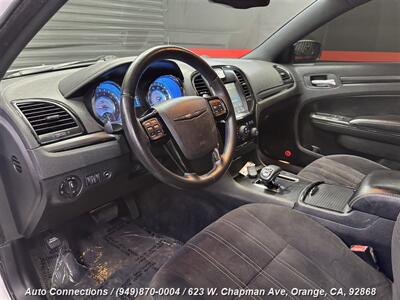 2012 Chrysler 300 Series S V6   - Photo 11 - Orange, CA 92868