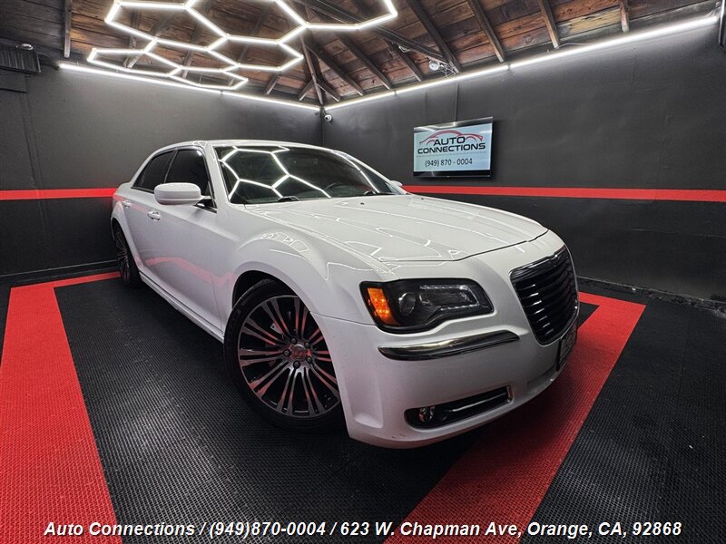 2012 Chrysler 300 Series S V6   - Photo 1 - Orange, CA 92868