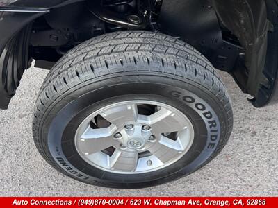 2011 Toyota Tacoma PreRunner V6 - Photo 33 - Orange, CA 92868