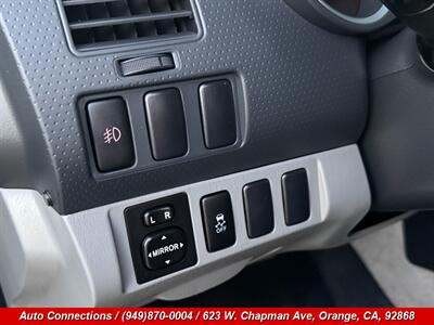 2011 Toyota Tacoma PreRunner V6 - Photo 18 - Orange, CA 92868