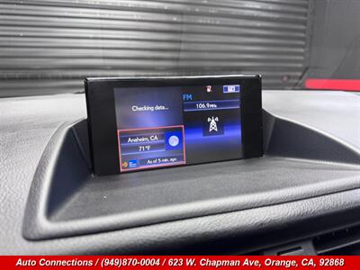 2014 Lexus CT 200h   - Photo 22 - Orange, CA 92868