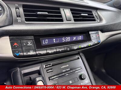 2014 Lexus CT 200h   - Photo 20 - Orange, CA 92868