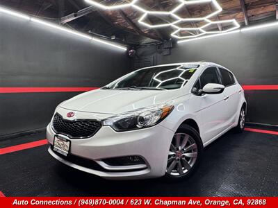 2014 Kia Forte5 EX   - Photo 2 - Orange, CA 92868