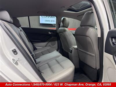 2014 Kia Forte5 EX   - Photo 8 - Orange, CA 92868