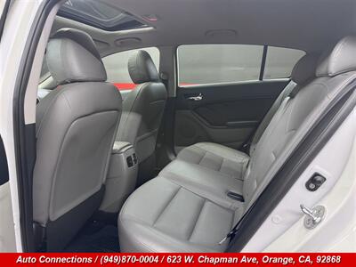 2014 Kia Forte5 EX   - Photo 9 - Orange, CA 92868