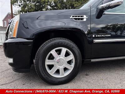 2007 Cadillac Escalade   - Photo 40 - Orange, CA 92868