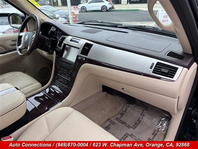 2007 Cadillac Escalade   - Photo 12 - Orange, CA 92868