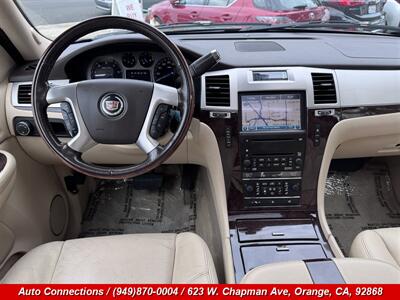 2007 Cadillac Escalade   - Photo 14 - Orange, CA 92868