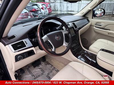 2007 Cadillac Escalade   - Photo 13 - Orange, CA 92868