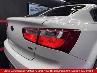 2013 Kia Rio LX   - Photo 26 - Orange, CA 92868