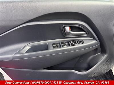 2013 Kia Rio LX   - Photo 19 - Orange, CA 92868