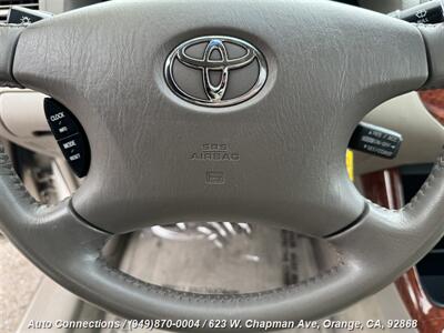 2002 Toyota Camry XLE   - Photo 14 - Orange, CA 92868