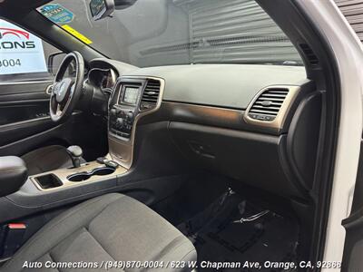 2015 Jeep Grand Cherokee Laredo - Photo 10 - Orange, CA 92868