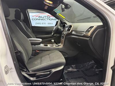 2015 Jeep Grand Cherokee Laredo - Photo 7 - Orange, CA 92868