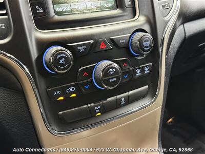 2015 Jeep Grand Cherokee Laredo - Photo 17 - Orange, CA 92868