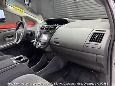 2014 Toyota Prius v Two   - Photo 10 - Orange, CA 92868