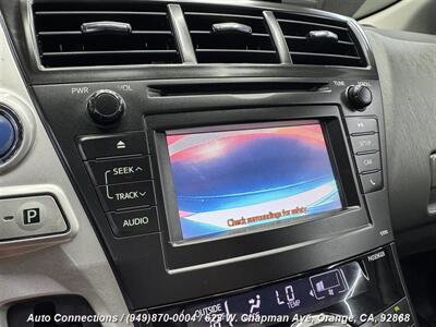 2014 Toyota Prius v Two   - Photo 18 - Orange, CA 92868