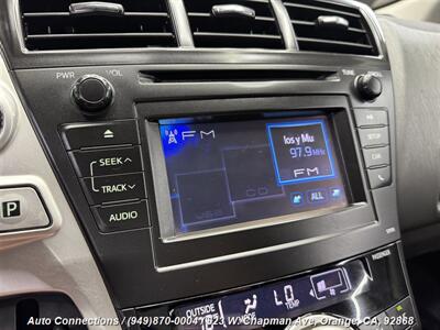 2014 Toyota Prius v Two   - Photo 17 - Orange, CA 92868