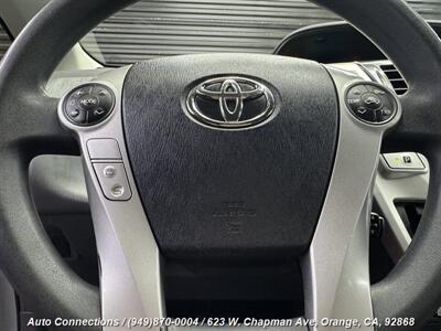 2014 Toyota Prius v Two   - Photo 13 - Orange, CA 92868