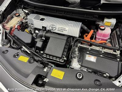 2014 Toyota Prius v Two   - Photo 24 - Orange, CA 92868