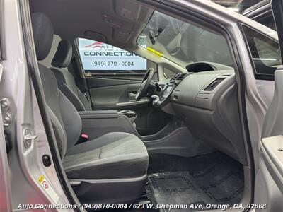 2014 Toyota Prius v Two   - Photo 7 - Orange, CA 92868