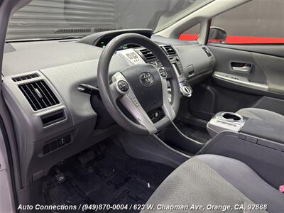 2014 Toyota Prius v Two   - Photo 11 - Orange, CA 92868